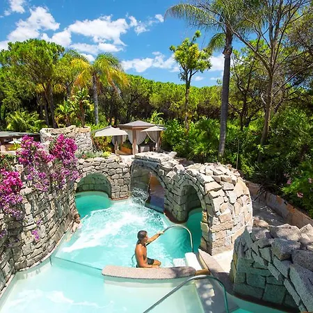 Отель Village - Il Borgo