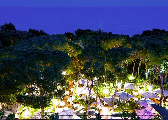 Szálloda Village - Il Borgo 4*